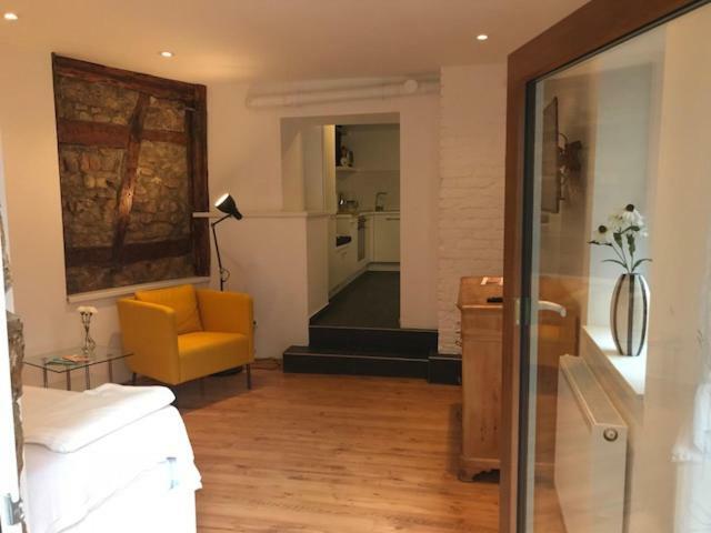 Buedinger Hof Apartment Weinheim Bagian luar foto
